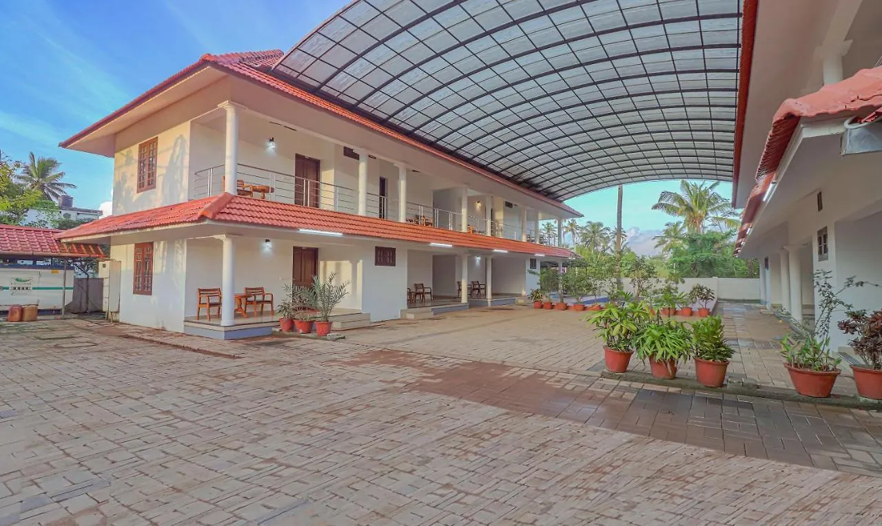 Lake Garden Resort  Alappuzha