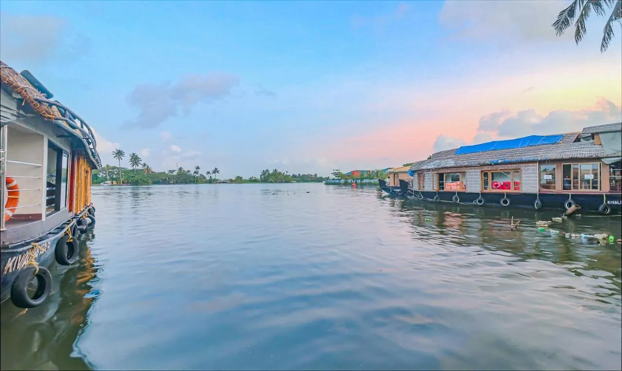 Lake Garden Resort
